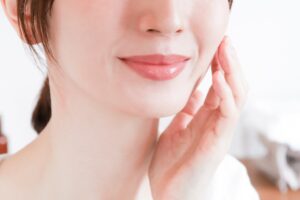 1985マウスピース矯正で出っ歯を治療することはできる？